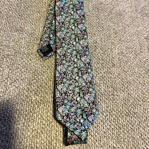 Pierre Cardin Men’s floral print tie